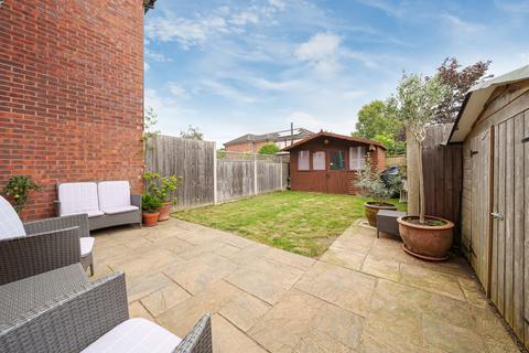 9 Atherton Close, Shalford, Guildford, GU4 8HZ