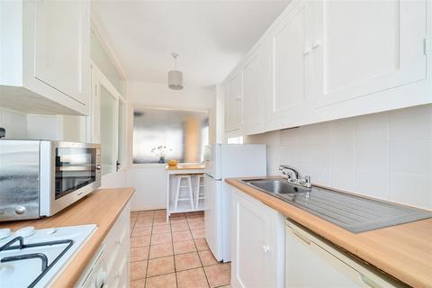 2 bedroom apartment for sale, Catherine Road, Surbiton