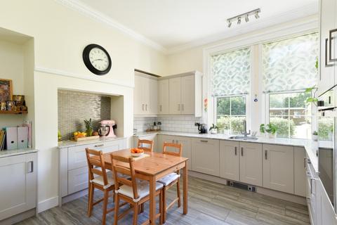 5 bedroom detached house for sale, Udimore Road, Broad Oak, East Sussex