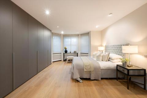 Flat 1, 14 Addison Crescent, London, W14 8JR