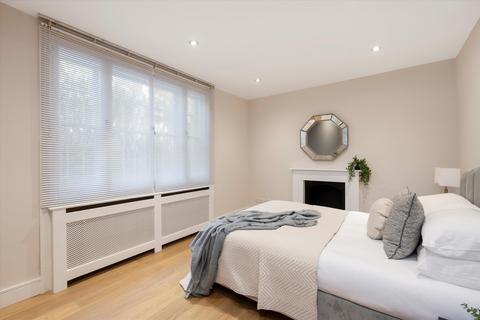 Flat 1, 14 Addison Crescent, London, W14 8JR