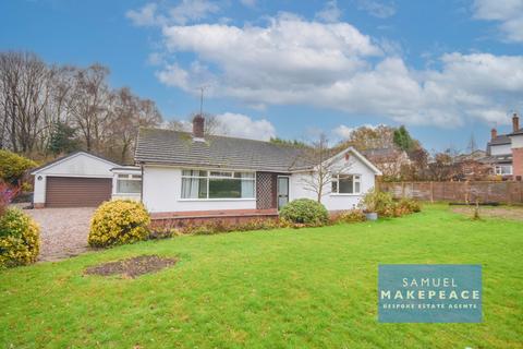 4 bedroom detached bungalow to rent, Bignall Hill, Bignall End, Stoke-on-Trent