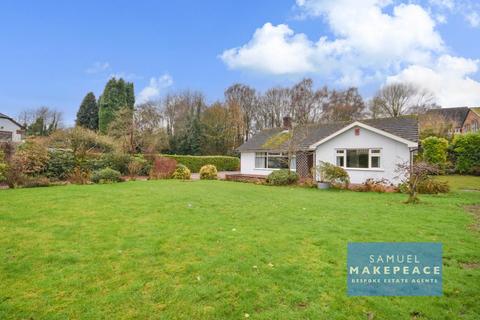 4 bedroom detached bungalow to rent, Bignall Hill, Bignall End, Stoke-on-Trent