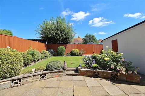 2 bedroom bungalow for sale, Wiston Close, Worthing, West Sussex, BN14