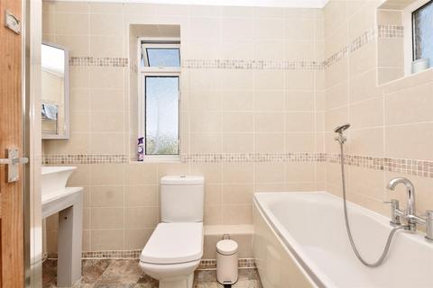 75 Broad Road, Eastbourne, BN20 9QT