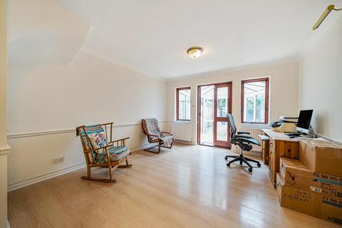 3 bedroom semi-detached house for sale, Rural Way, Tooting