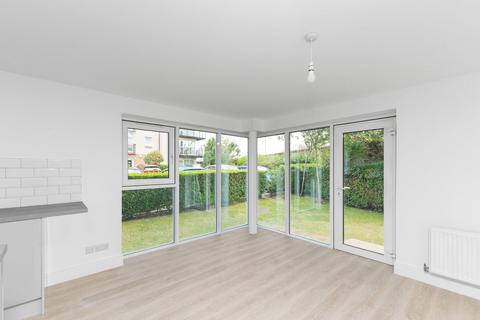 Flat 2, 12 Appin Place, Edinburgh, EH14 1NJ