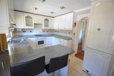 2 bedroom park home for sale, Deanland Wood Park, Golden Cross, Hailsham