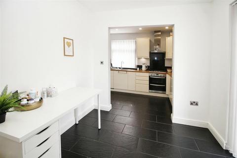 86 Bolton Drive, Bradford, BD2 2AA