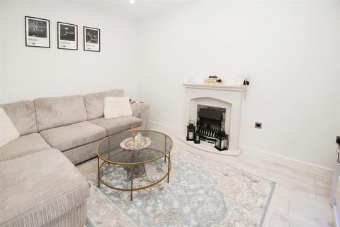 86 Bolton Drive, Bradford, BD2 2AA