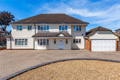 6 bedroom detached house for sale, Dalewood Close, Emerson Park, RM11