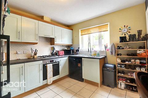 3 bedroom semi-detached house for sale, Maskell Drive, Bedford