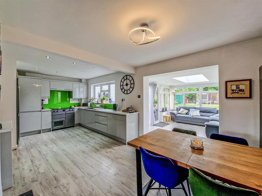 Open Plan Kitchen-Diner
