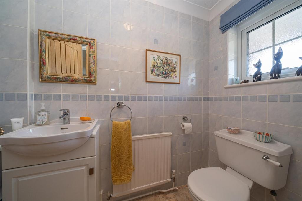 101-Holywell-Road-08565.jpg
