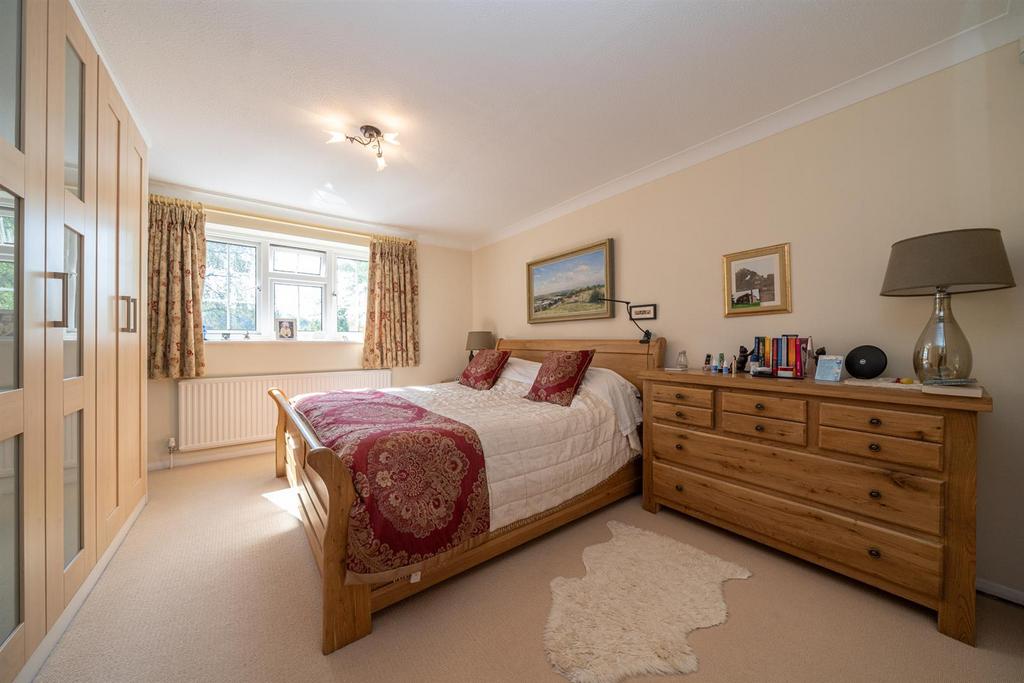 101-Holywell-Road-08535.jpg