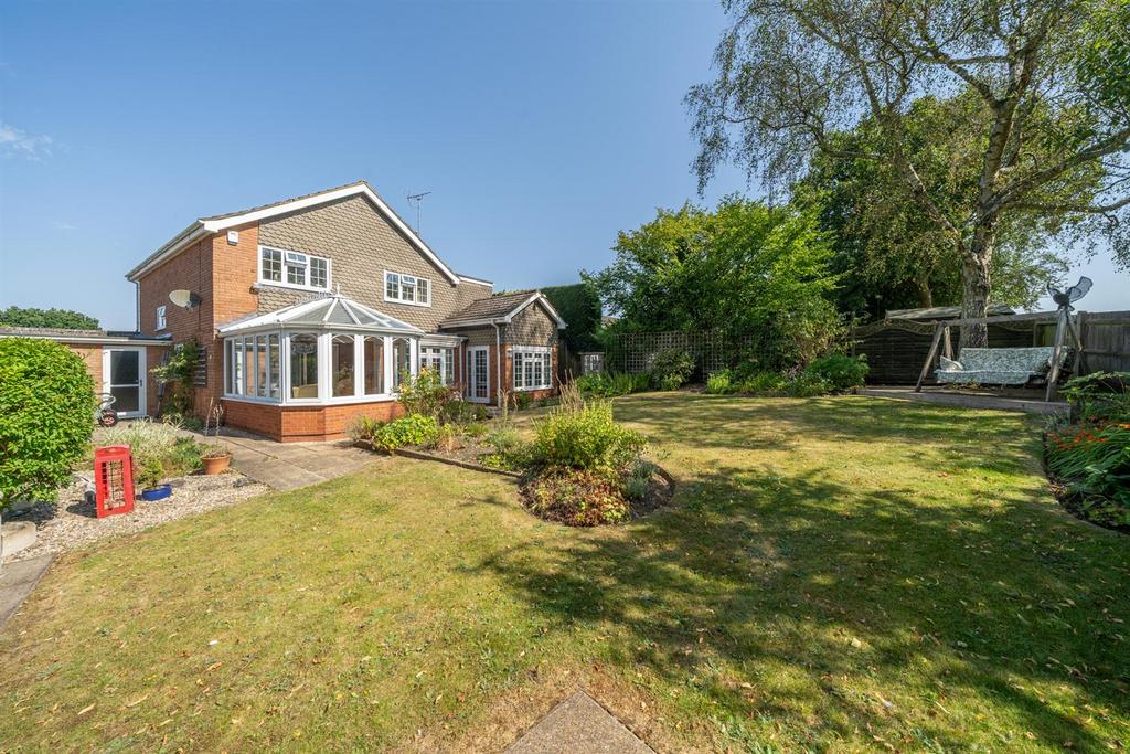 101-Holywell-Road-08633.jpg