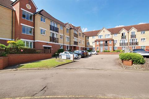 2 bedroom retirement property for sale, Turners Hill, Waltham Cross