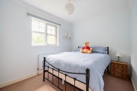 3 Cornwallis Close, Caterham, CR3 5BX