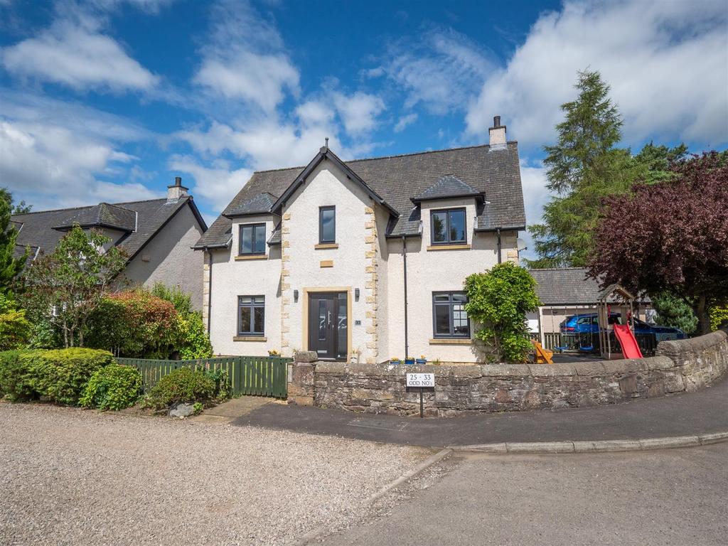 Druids Park, Murthly PH1 4 bed detached house for sale - £416,500
