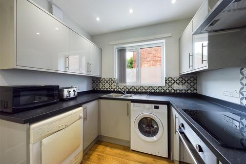 4 bedroom terraced house to rent, Harland Road, Sheffield