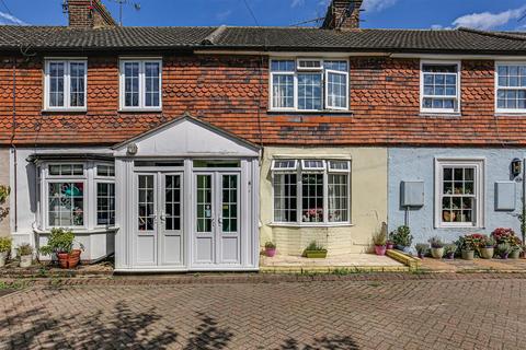 3 bedroom terraced house for sale, Railway Terrace, Westerham TN16