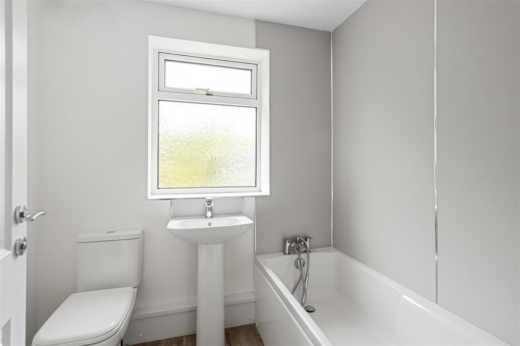 45 Lamplugh Crescent 13.jpg