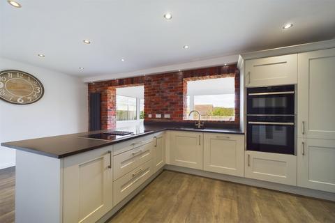 3 bedroom semi-detached house for sale, Stella Hall Drive, Blaydon-On-Tyne