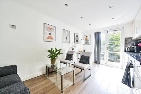 2 bedroom flat for sale, Brompton Park Crescent, West Brompton, London, SW6