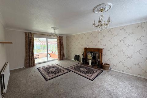 15 Balfour Close, Honiton, EX14 2UW