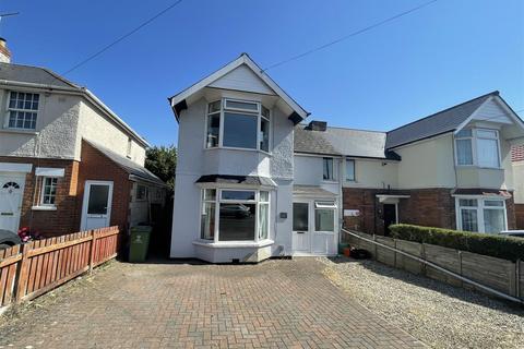 3 bedroom semi-detached house for sale, Croft Road, Swindon