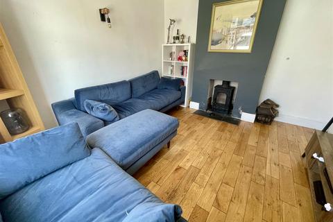 147 Croft Road, Swindon, SN1 4DS