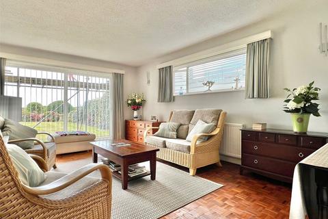 2 bedroom apartment for sale, Victoria Road, Milford on Sea, Lymington, Hampshire, SO41