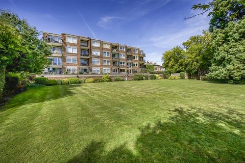 2 bedroom flat for sale, Strawberry Vale, Twickenham