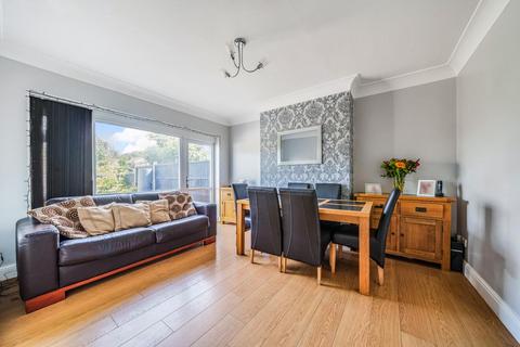 3 bedroom terraced house for sale, Kenmore Avenue, Harrow HA3