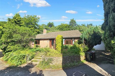 3 bedroom bungalow for sale, Little Court Close, Midhurst GU29