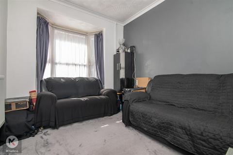 202 Osborn Road, Birmingham, B11 1TS