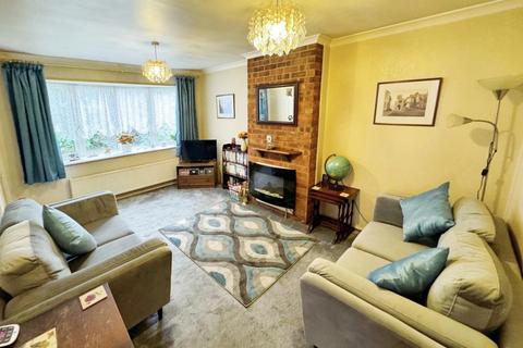 19 Buckden Close, Warwick, CV34 5XG