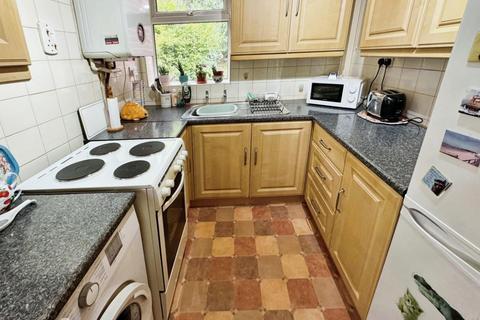 19 Buckden Close, Warwick, CV34 5XG