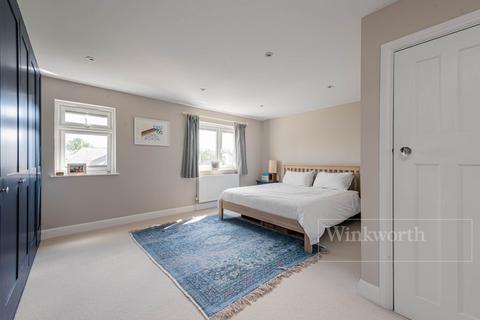 4 bedroom terraced house for sale, Hanover Road, London, NW10