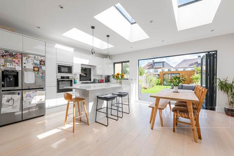 148 Hanover Road, London, NW10 3DP