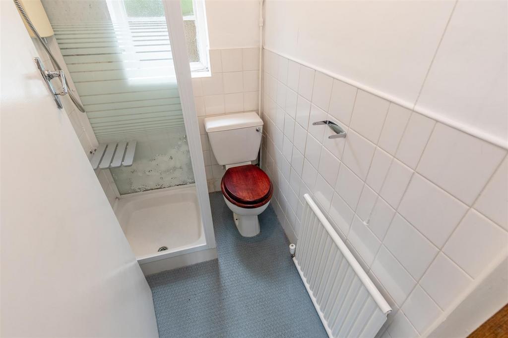 The Dell, Westbury on Trym Shower Room.jpg