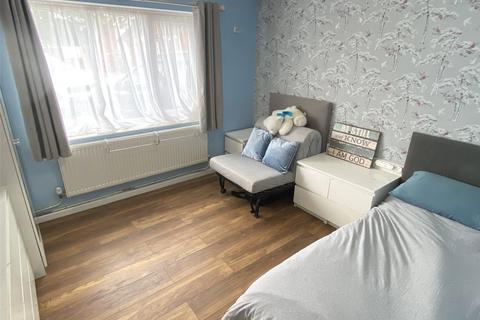16 Garden Close, Trench, Telford, TF2 6QB