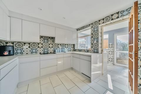 26 Sleaford Road, Ruskington, Sleaford, NG34 9BY