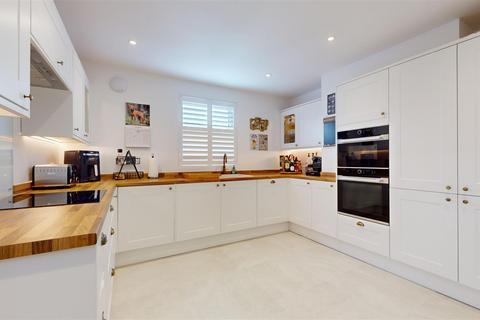 2 bedroom maisonette for sale, Sixpences, Northbrook Road, Swanage