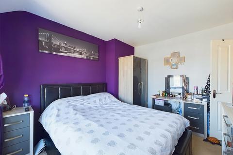 19 Richmond Road, Swindon, SN2 1LY