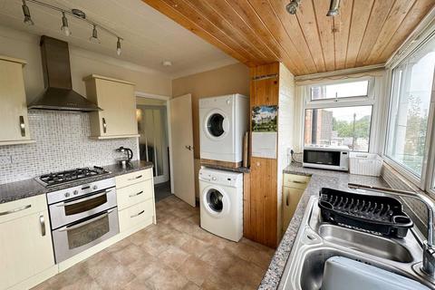 4 bedroom semi-detached house for sale, Ambleside Avenue, Barnoldswick