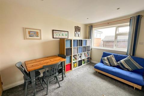 2 Ambleside Avenue, Barnoldswick, BB18 5JL