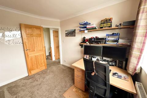 2 Ambleside Avenue, Barnoldswick, BB18 5JL