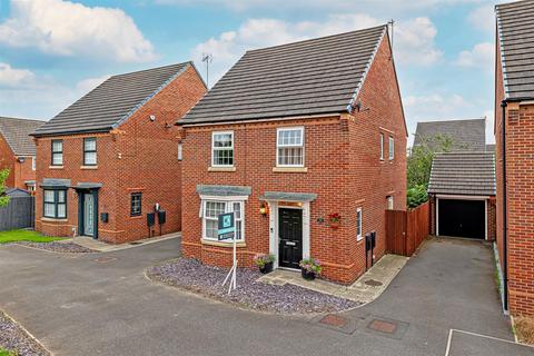 4 bedroom detached house for sale, Pasadena Avenue, Great Sankey, Warrington