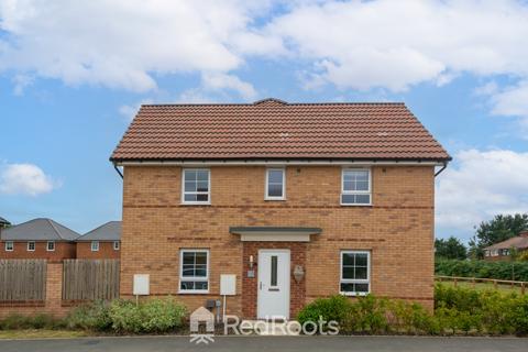 3 bedroom semi-detached house for sale, Saxon Avenue, Doncaster DN7